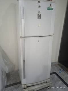 Dawlance Refrigrator 14 cft