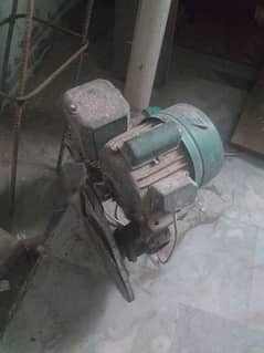 Donkye Pump and 11 feet cement Garder