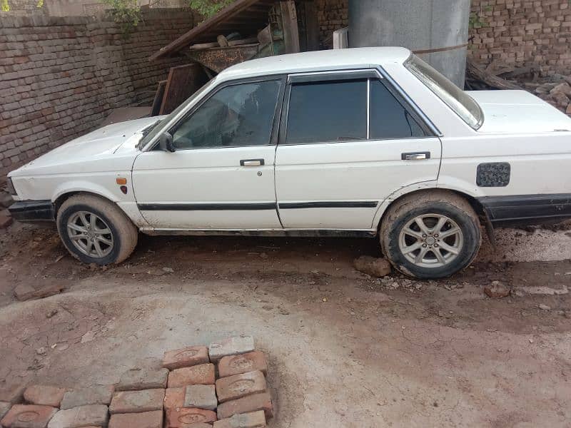 Nissan Sunny 1986 2