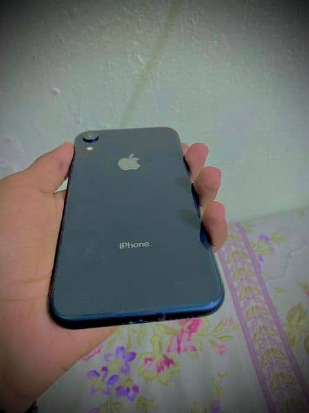 iPhone xr 64 gb water pack jv 2
