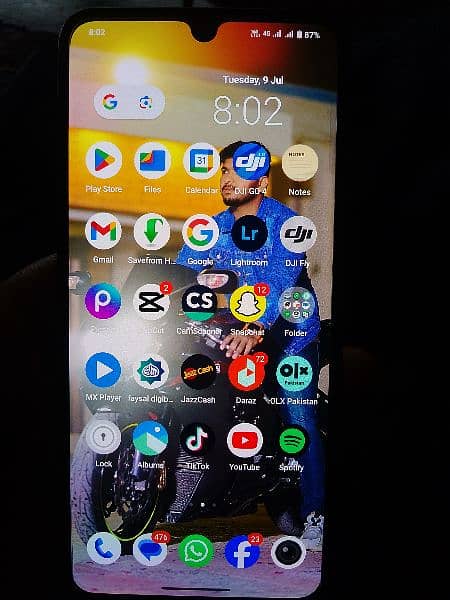 Vivo V25e 8+8 ram room 128GB 8