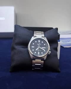 Seiko SRPE55 DresskX watch