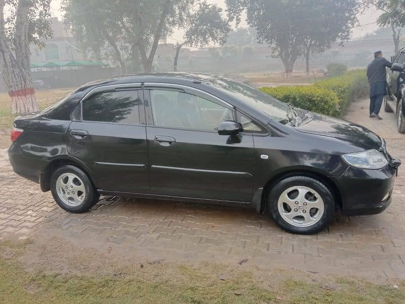 honda city in good condition 2006 model 4