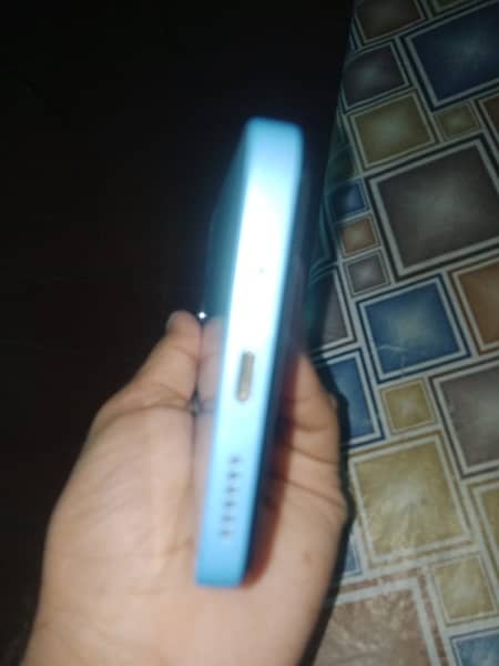 redmi note 10 box + charger 4