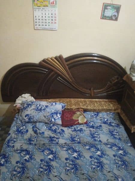 full size bed with mattress and side tables 0
