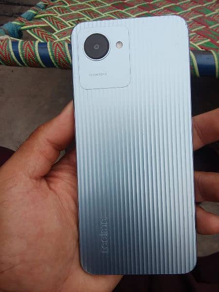 realme c30 mobile for urgent sale 2