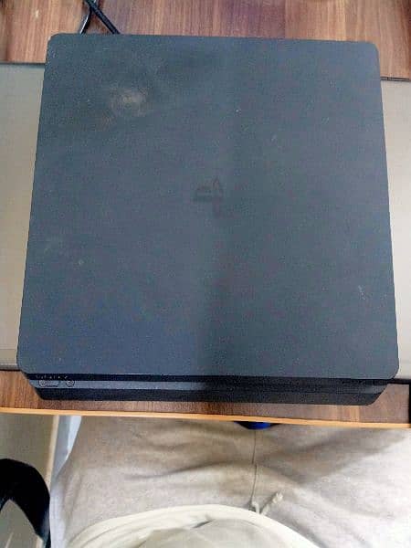 Ps4 Slim 1