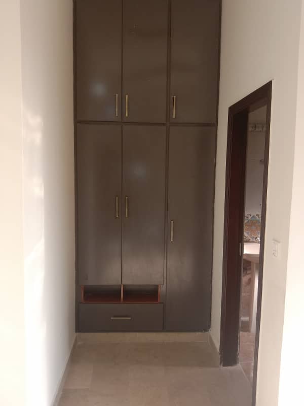 14 Marla 3 bahd upper Portion available for rent 4