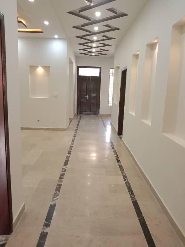 14 Marla 3 bahd upper Portion available for rent 6