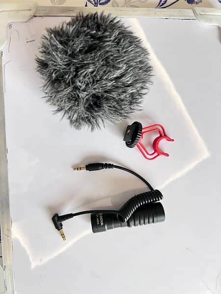 Boya BY-MM1 Universal Cardiod Shotgun Microphone 6