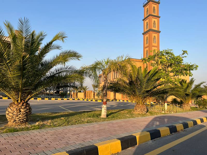 Faisal Town: 7 Marla Plot for Sale at Faisal Town 6