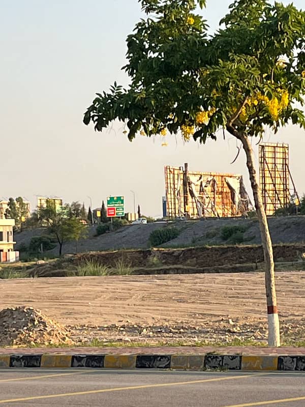 Faisal Town: 7 Marla Plot for Sale at Faisal Town 9