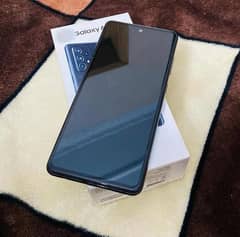 Samsung A52 with box for sale