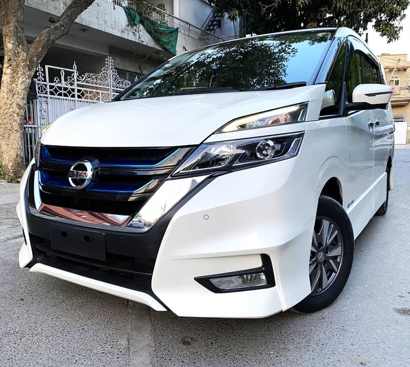 Nissan Nissan Serena HIGHWAY STAR 4.5 Grade 2