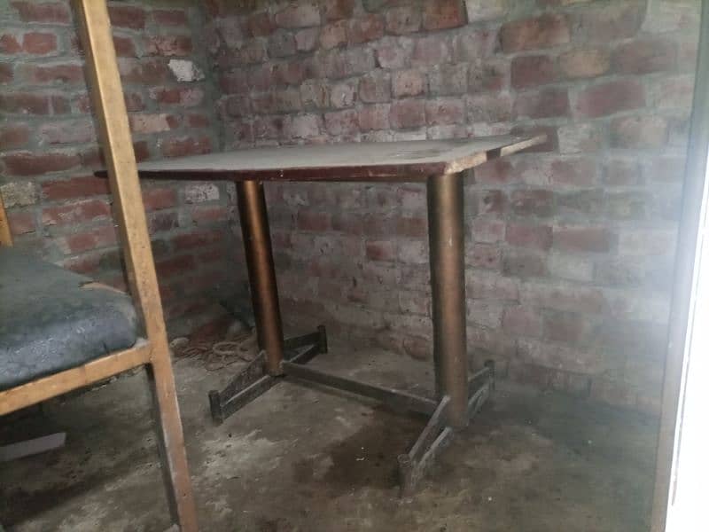 portal sofa table 7 set (14000 price aik set ki ha 5