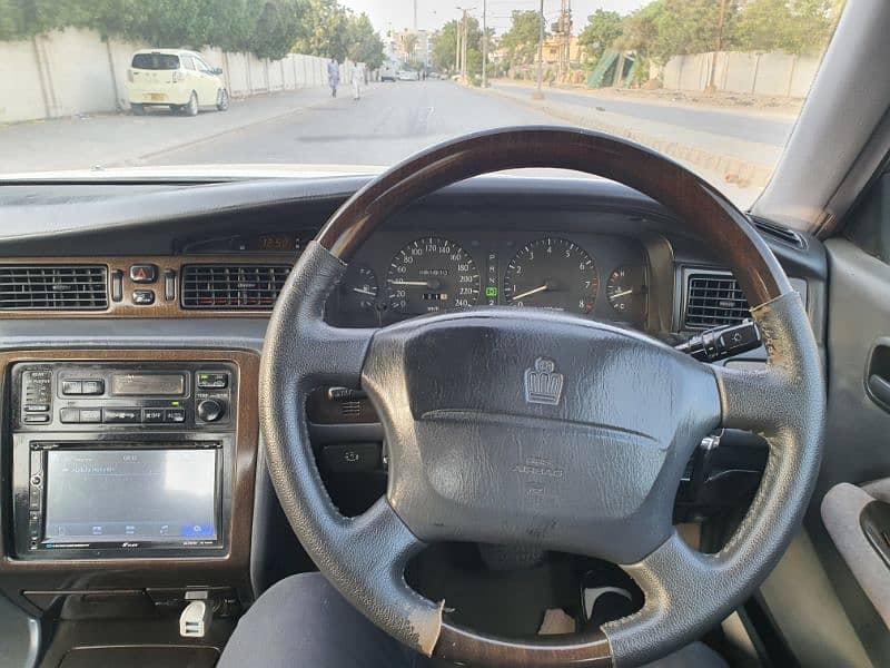 Toyota Crown 1997 10