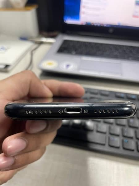 Iphone XR 64gb PTA Approved 4