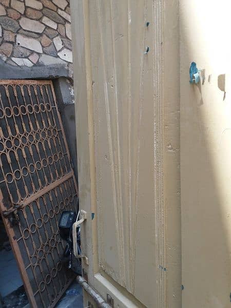 Old wooden doors in good condition 1