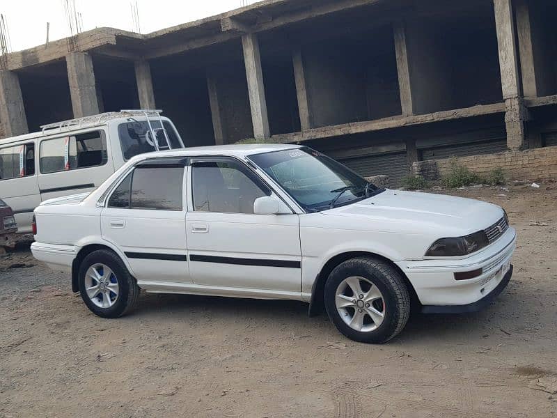 Toyota Corolla 1987 11