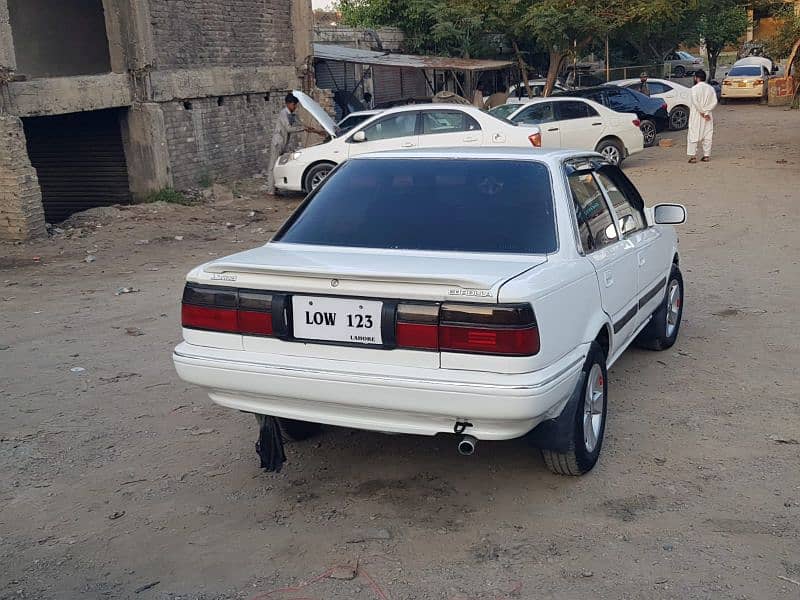 Toyota Corolla 1987 14