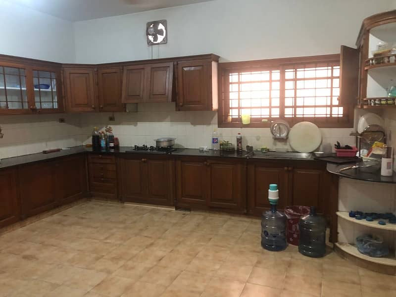 Excellent Bungalow For Sale In Phase 5 10