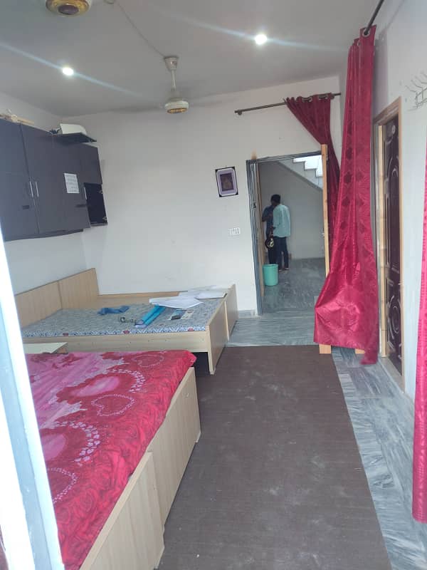 Room house hostel girls boys family hotel rooms 4