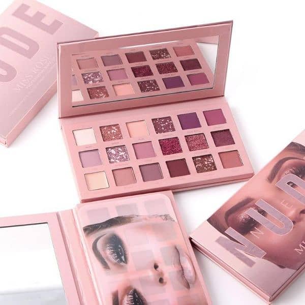 HUDA BEAUTY EYESHADOW PALETTE 1