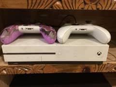 Xbox one s 1tb with many digital games