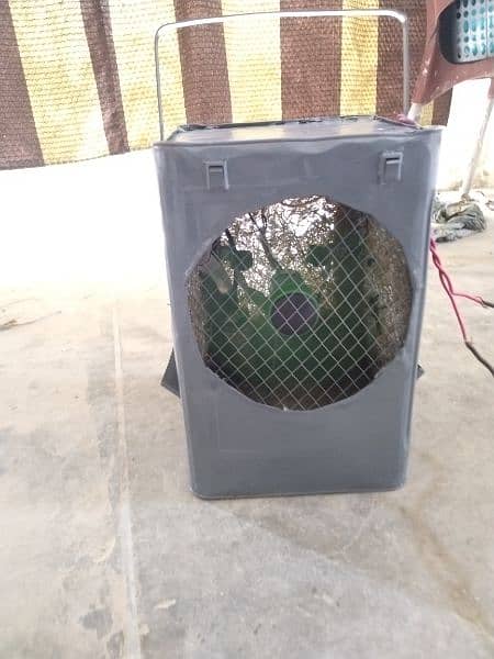 12 v mini air cooler . . 0