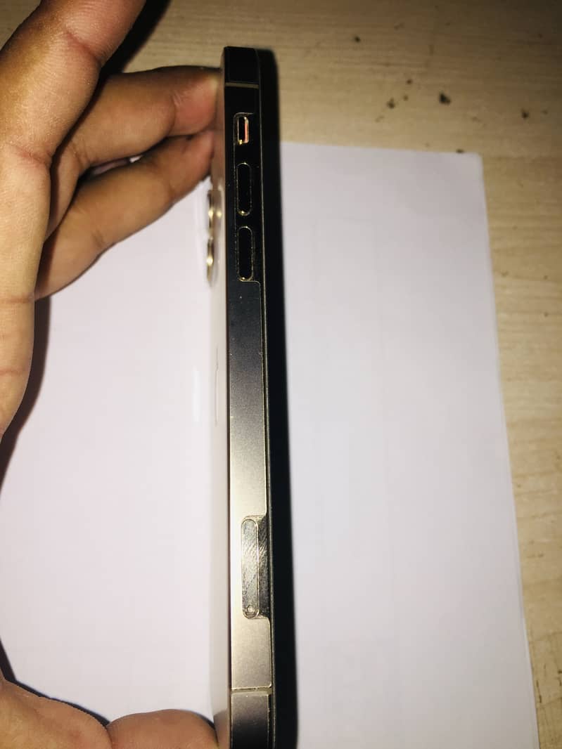 iPhone 12 Pro golden  Non PTA 8