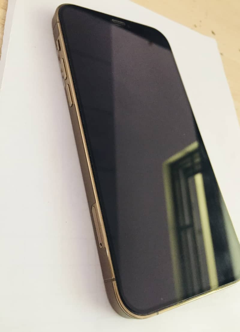 iPhone 12 Pro golden  Non PTA 11