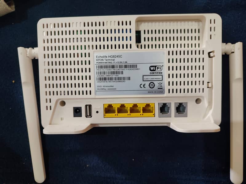 Huawei Echolife HG8245C Fibre optic router 3