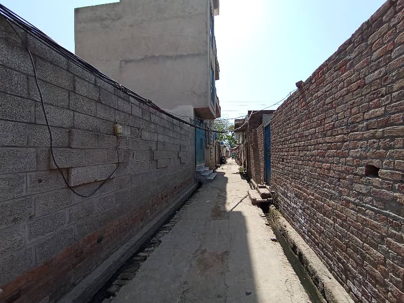 3 Marla Residential Plot Available For Sale In Habib Colony Near Shadiwal
Road, City Gujrat 8