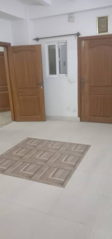 3 Bed Flat 1st Floor at B Block Mini Markaz, B17 11