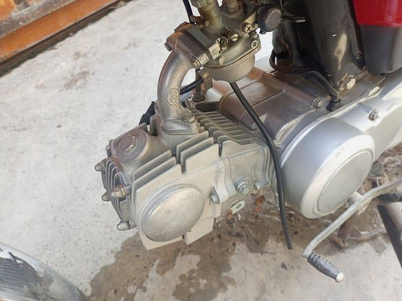 Honda CD 70 2022 6