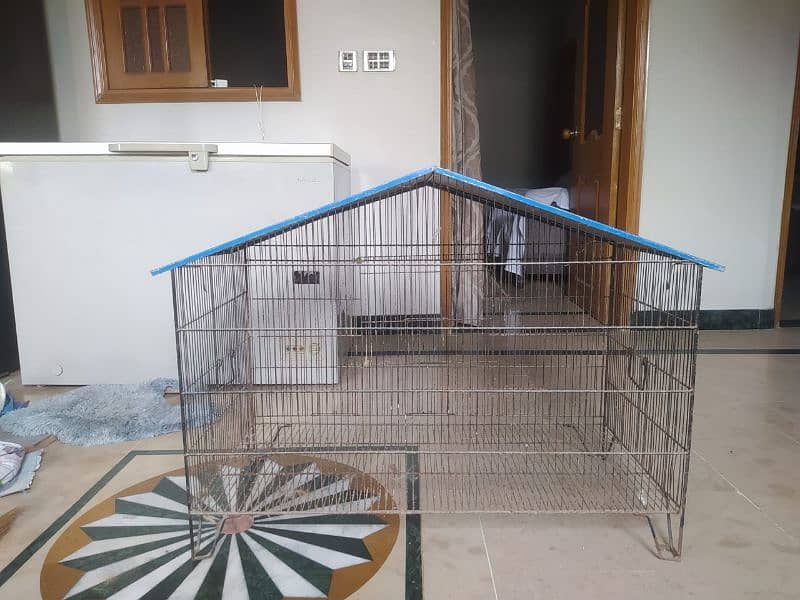 Cage for hens 0