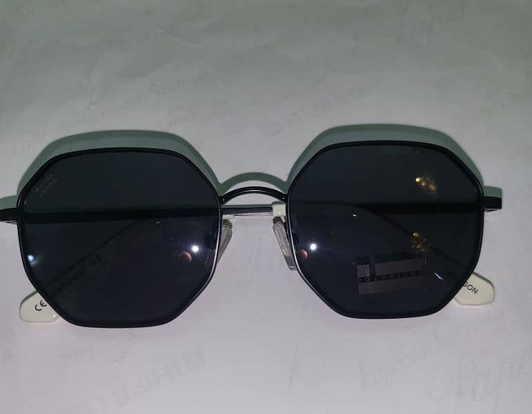 D. Franklin Sunglasses 8