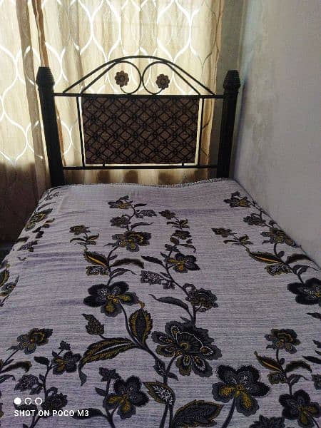 single bed with mattress for sale 0
