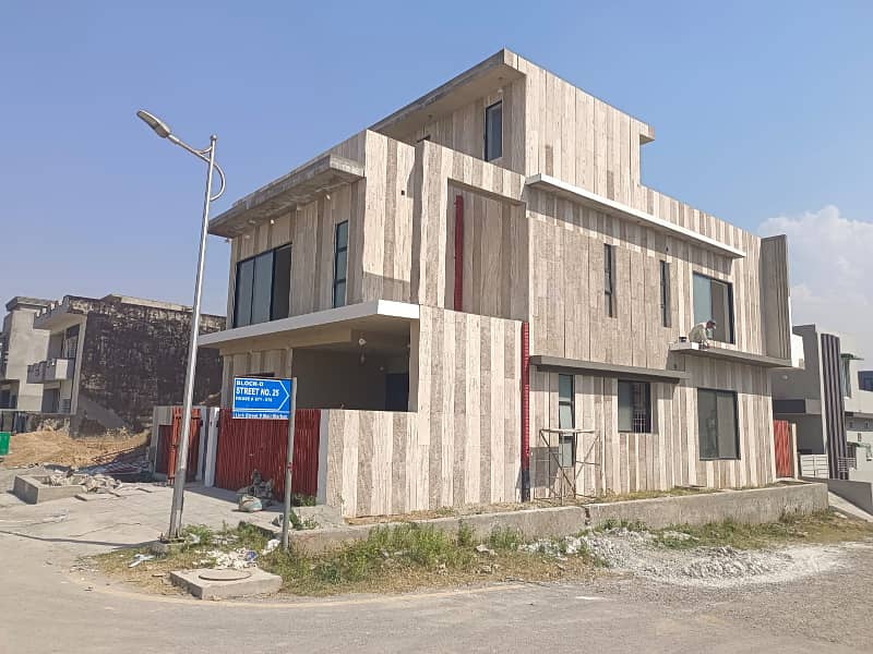 30x60 Corner House for Sale at D block, B17, Islamabad 0