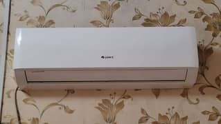 Gree 1.5ton 18LM9L Split AC