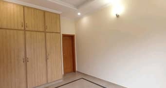 900 Square Feet Flat For rent In H-13 0