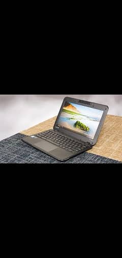 Lenovo laptop 4/32 touch screen