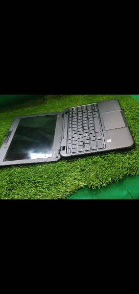 Lenovo laptop 4/32 touch screen 4