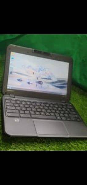Lenovo laptop 4/32 touch screen 5