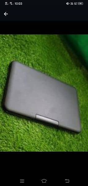 Lenovo laptop 4/32 touch screen 8