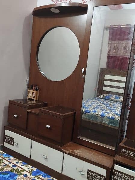 Furniture Bed Almari cupboard 2
