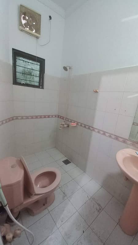 5 marla full house for rent johar town near to expo center 13