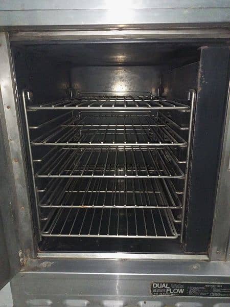 Blodgett Gas and Electric convection oven 4