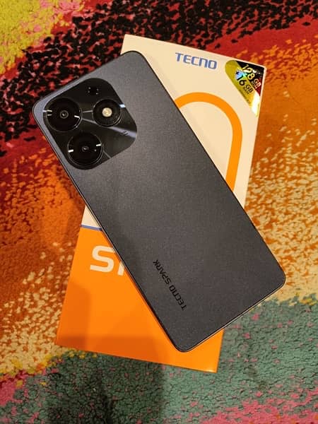 TECNO SPARK 10 PRO 8/128GB 1