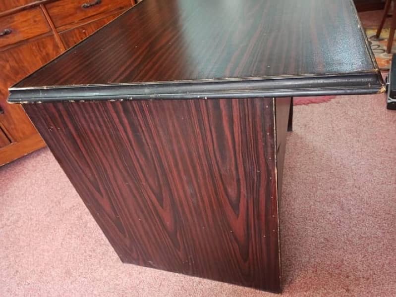 polished new condition strong wood office table for work 5